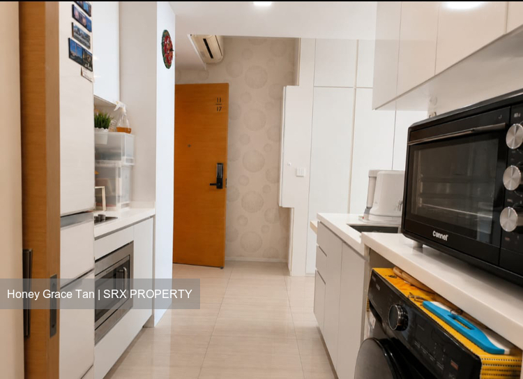 My Manhattan (D18), Condominium #561857411